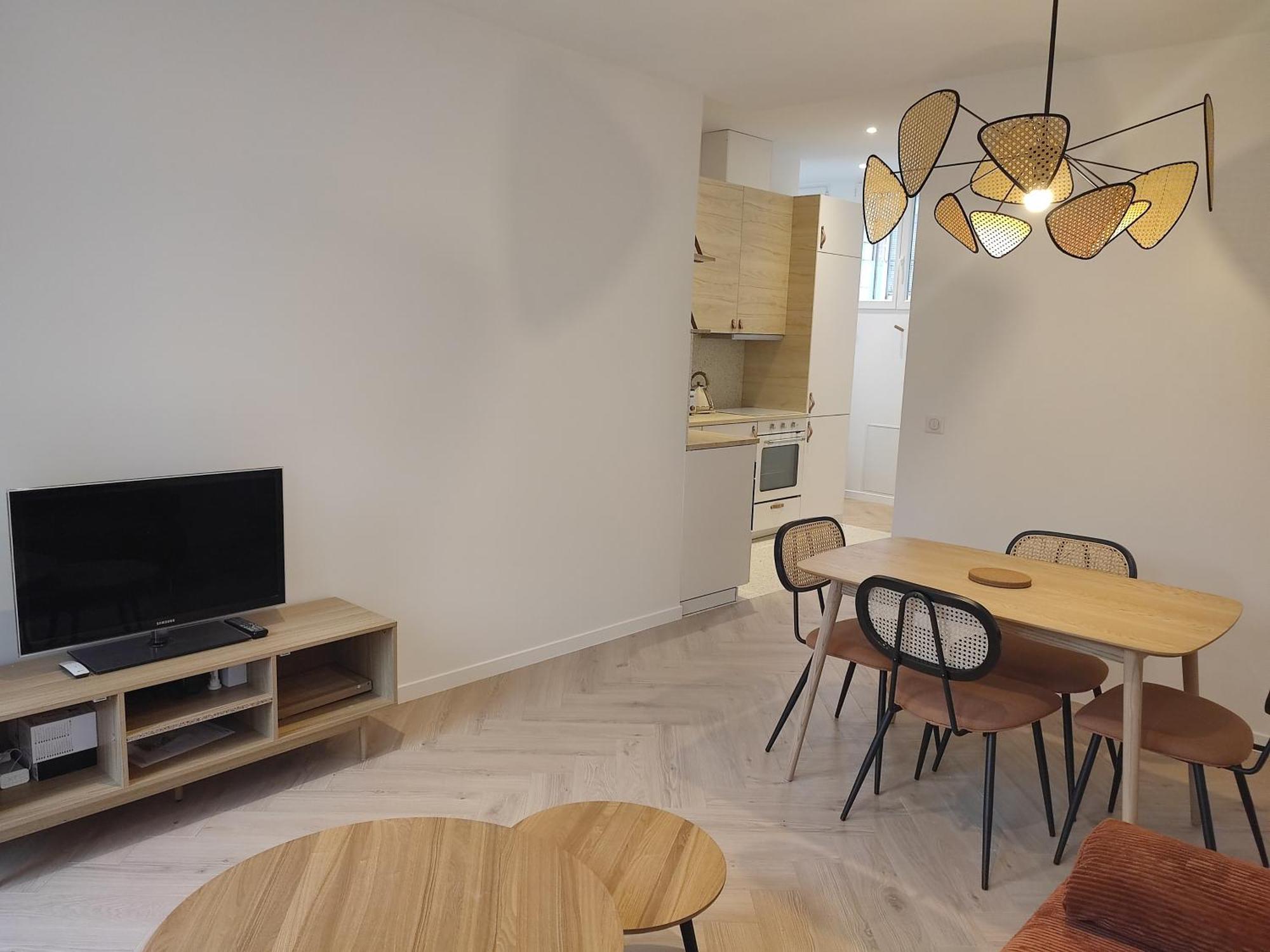 Appartement D'Architecte Avec Vue Sur Jardin 라쿠르뇌브 외부 사진