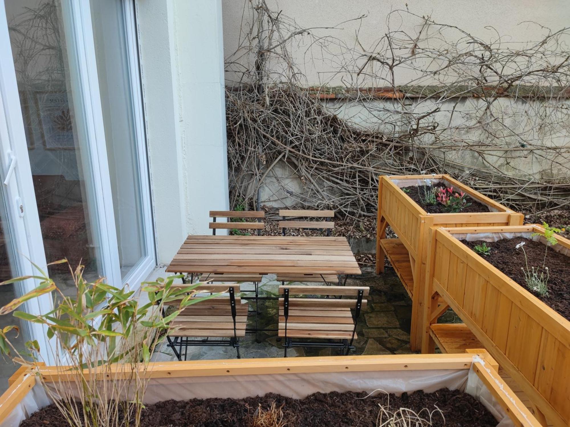 Appartement D'Architecte Avec Vue Sur Jardin 라쿠르뇌브 외부 사진